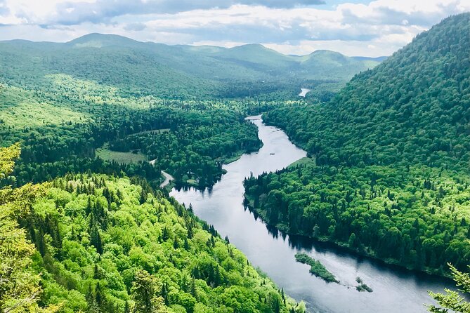 Guided Hike in Jacques-Cartier National Park - The two-hour free period is both a benefit and a warning