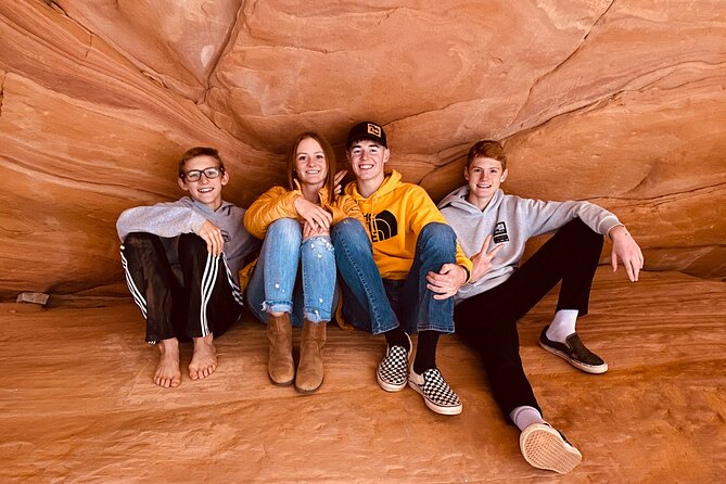 Guided Hike through Peek-a-Boo Slot Canyon (Small Group) - The photo stops are part of the experience