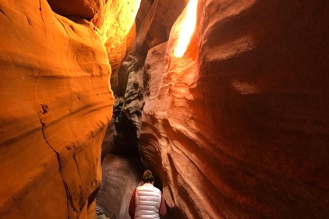 Guided Hike through Peek-a-Boo Slot Canyon (Small Group) - Why the guide makes a difference