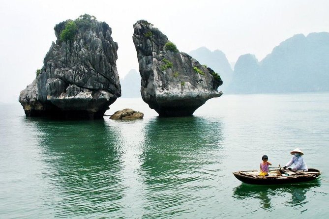 Halong Bay Full Day with Kayaking, Hiking viewpoint, Cave - Deluxe To Luxury - Sunset tea, cake and the ride back