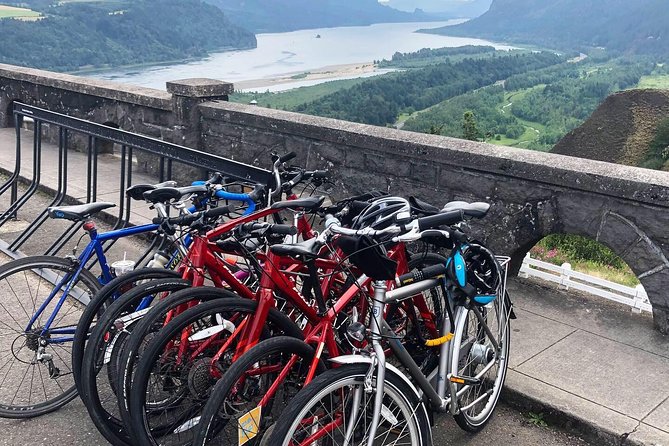 Hike and Bike Tour to Columbia River Gorge Waterfalls - The short ride to Bridal Veil Falls State Park