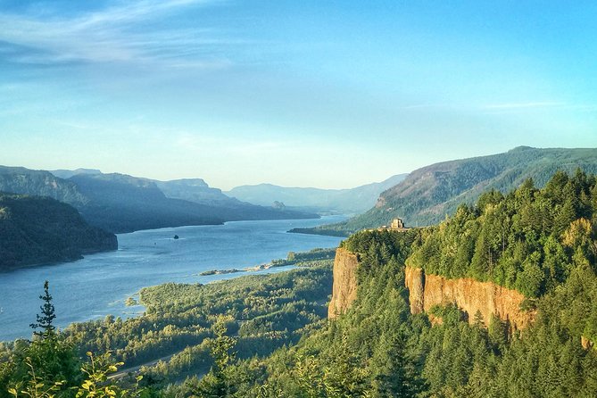 Hike and Bike Tour to Columbia River Gorge Waterfalls - First views of the Columbia River Gorge