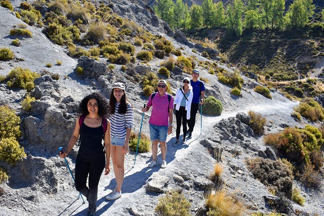 Hiking in the Canyon of the Monachil Cubs in Granada - What to wear and carry