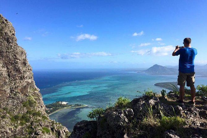 Hiking Le Morne Brabant - The lower trail: an easier beginning