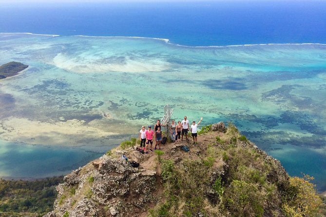 Hiking Le Morne Brabant - Meeting at Wapalapam and getting ready