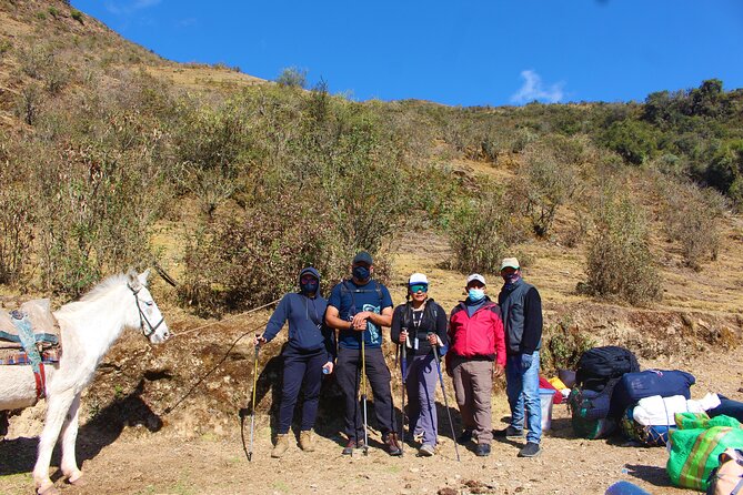 Humantay Lake Full Day Hike - Who should book this hike