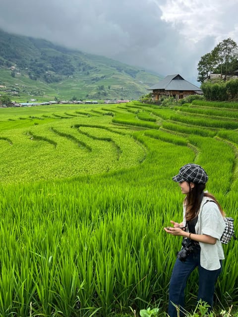In Sapa: 1 Day Mountain Trek, Visit beautiful villages - The morning climb to Sa Seng Mountain