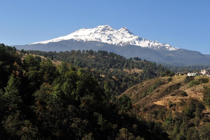 Iztaccihuatl Volcano Hike with an Alpinist - The essential facts before you book