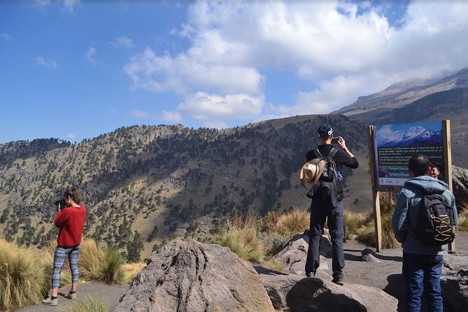 Iztaccihuatl Volcano Hike with an Alpinist - Altitude is the real difficulty