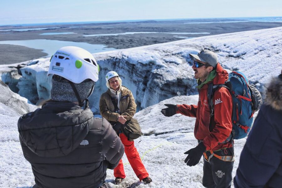 Jökulsárlón: Vatnajökull Glacier Guided Hiking Tour - The super-jeep ride is part of the adventure