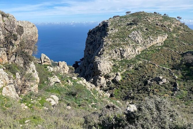 Karpathos Lastos mountain Hike with guide - Key points at a glance