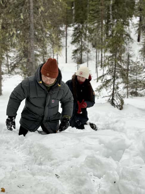 Korouoma Canyon Frozen Waterfalls Hike & Private Teepee BBQ - The private teepee BBQ and warm food stop