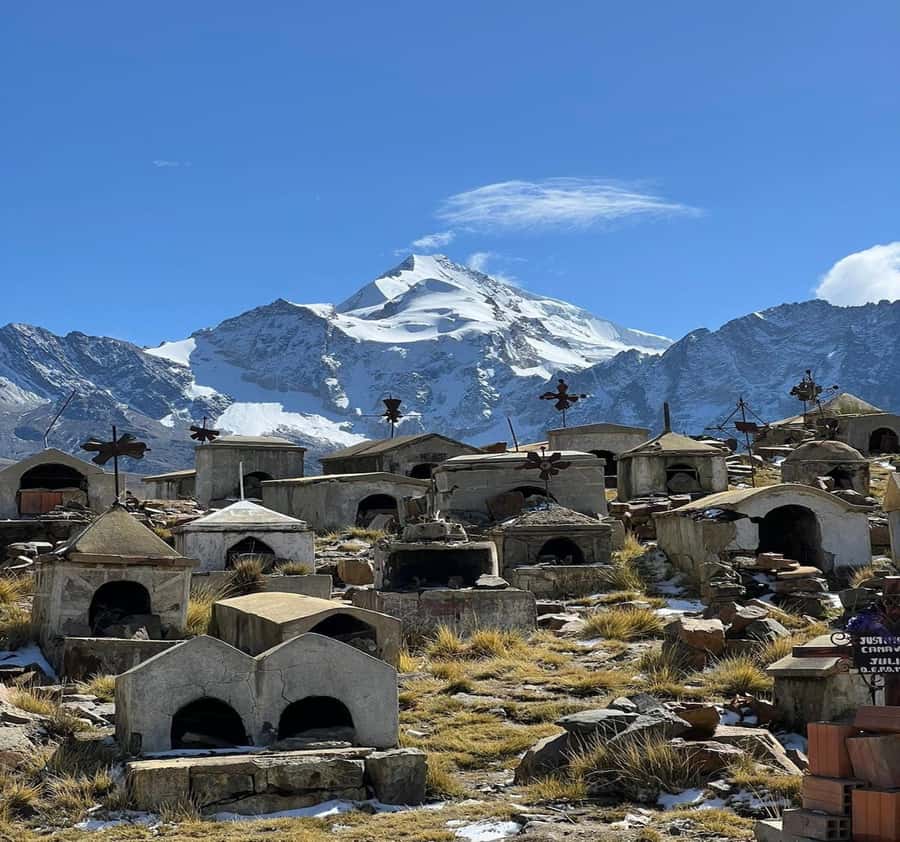La Paz: Charquini Mountain Guided Hike - Charquini at a glance