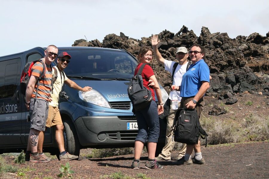 Lanzarote: Guided Volcano Hike with Transfers - Snacks are helpful, but not a meal