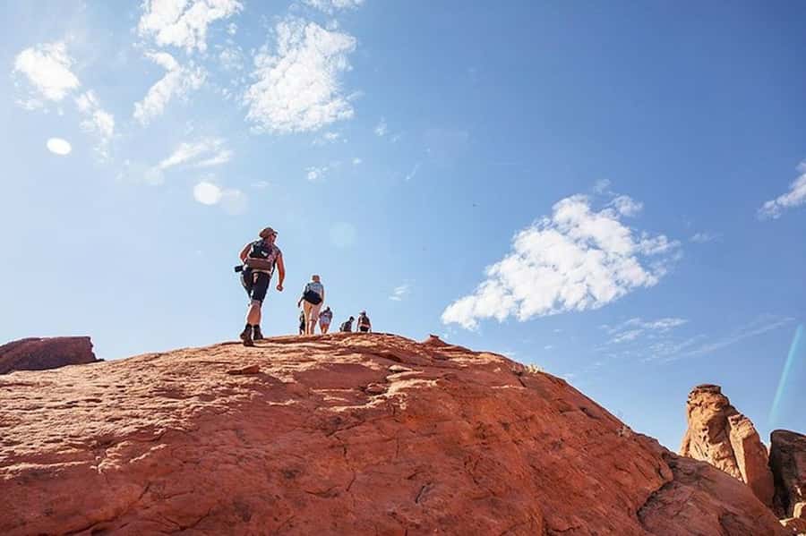 Las Vegas: Valley of Fire Half-Day Guided Hike with Pickup - Mouse’s Tank and the park’s ancient rock art