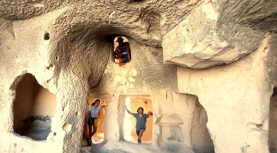 LET'S GO HİKİNG TO DİSCOVER CAPPADOCİA.. - Red and Rose Valleys, where the colors change