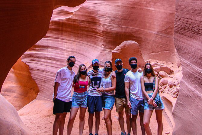 Lower Antelope Canyon Hiking Tour - What the Navajo guide adds