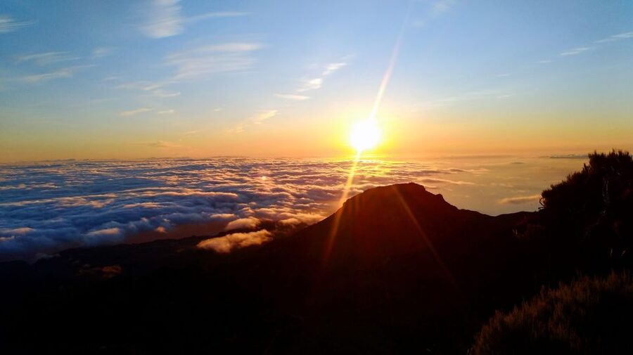 Madeira: Pico Ruivo Guided Sunrise Hike with Hotel Pickup - The five details that matter most