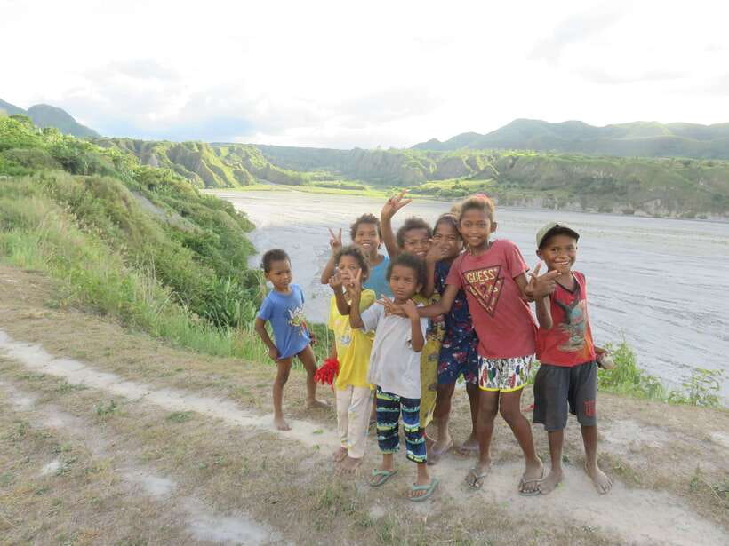 Manila: Mount Pinatubo 4X4 & Hiking Trip - The 4x4 ride across volcanic mudflow