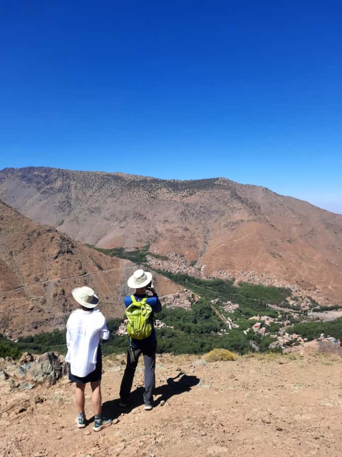 Marrakech: Tedli Summit Atlas Mountains Day Hike & Lunch - What the guides do well