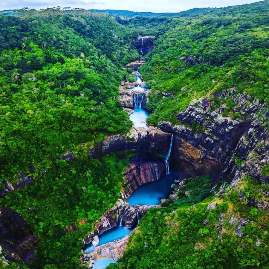 Mauritius: 7 Waterfalls Hike with Lunch and Hotel Transfers - The first waterfalls and the real character of the trail