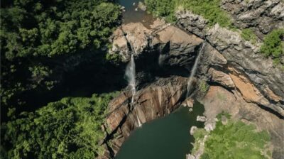 Mauritius: Tamarind Falls Highlights 3-Hour Hiking Trip