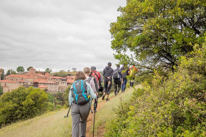 Meteora Small Group Hiking tour with Transfer and Monastery Visit - The guides are a major part of the value