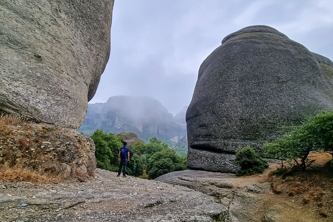 Meteora Small Group Hiking tour with Transfer and Monastery Visit - Starting at 8:30 from Kalambaka or Kastraki