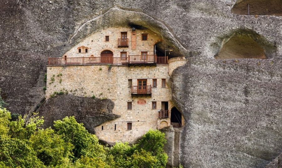 Meteora: Sunset Hike to Secret Caves - Starting from Kalabaka or Kastraki
