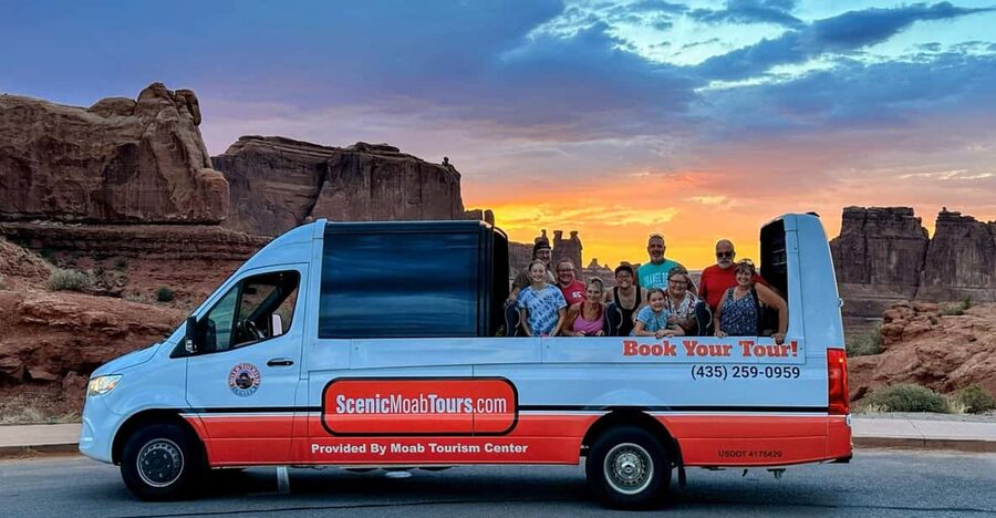 Moab: Arches National Park Sightseeing Tour - Key points to know before you book