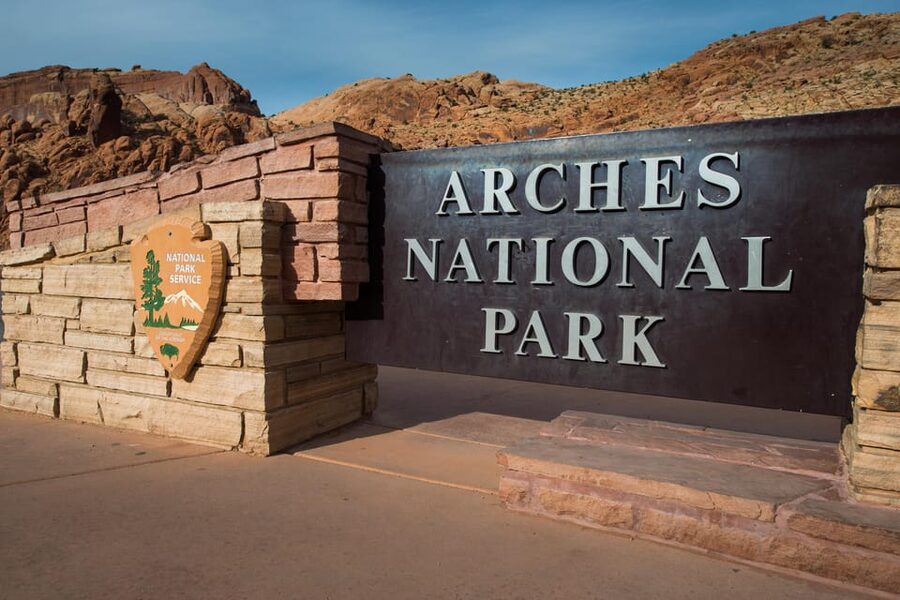 Moab: Arches National Park Sightseeing Tour - What $158 buys you