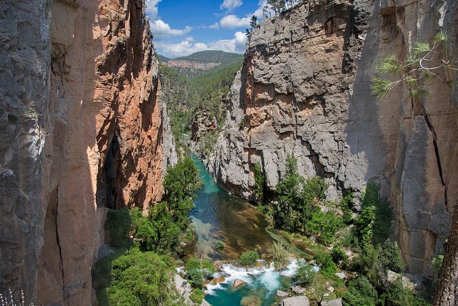 Montanejos Hiking Tour & Thermal Pools from Valencia - The coach ride from Valencia