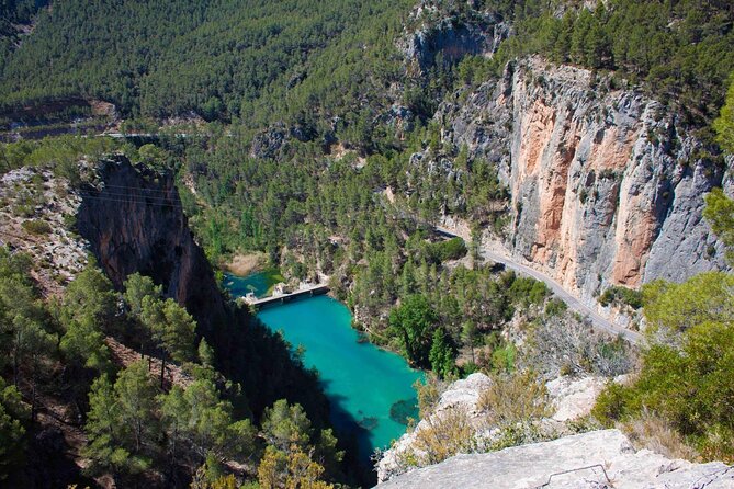 Montanejos Hiking Tour & Thermal Pools from Valencia - What to pack for the trail and pools