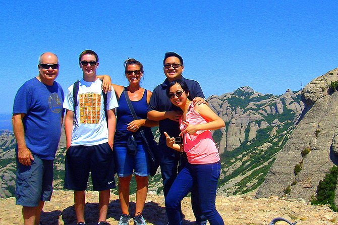 Montserrat Half Day with Cable Car and Easy Hike from Barcelona - Forty-Five Minutes for Food and Browsing