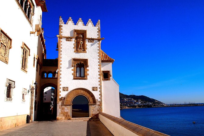 Montserrat Monastery with Easy Hike & Sitges Tour from Barcelona - The 45-minute Montserrat walk
