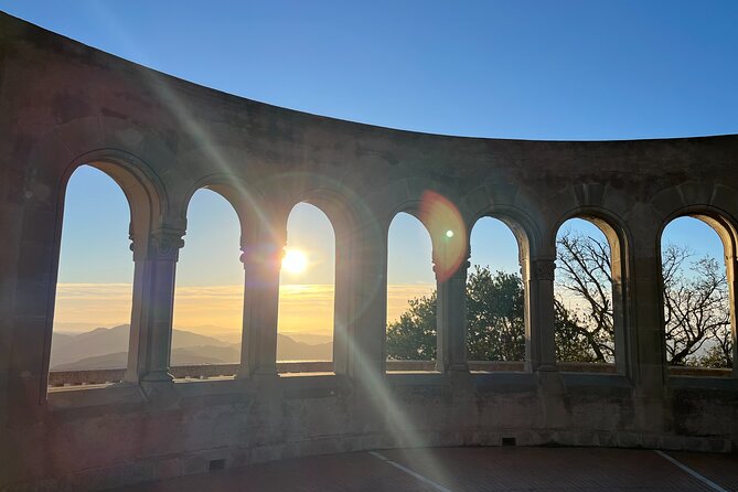 Montserrat very early : Hiking, Abbey, very small group - What makes Albert’s guiding useful