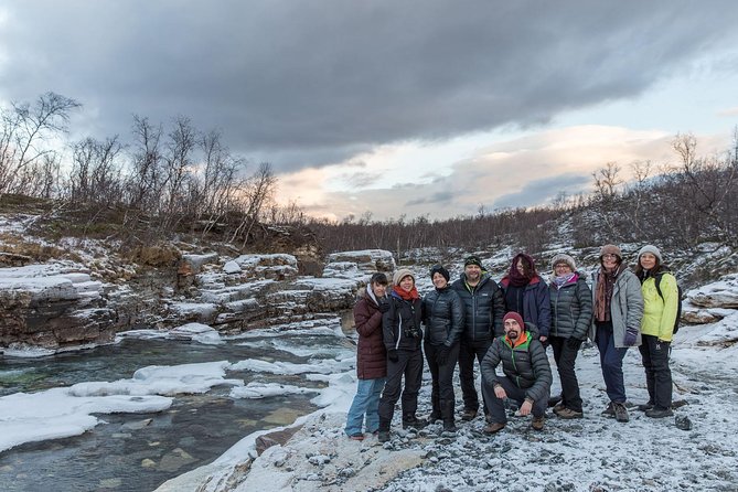 Morning hike in Abisko National Park - The scenery: snow, frozen water, and open views
