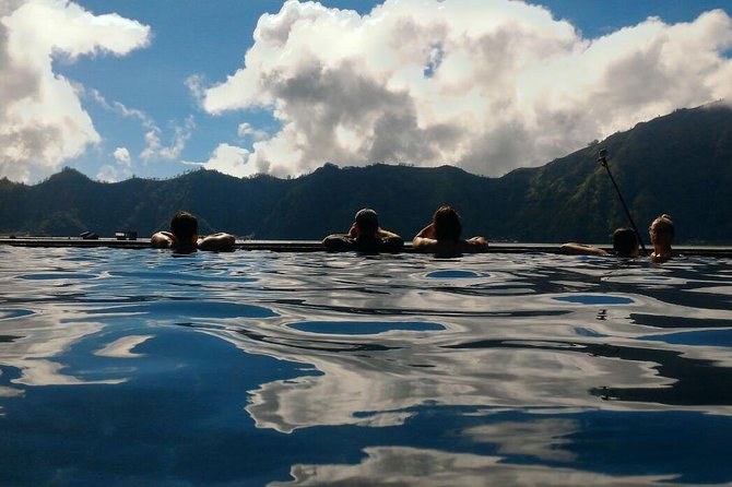 Mount Batur Sunrise Hike and Natural Hot Spring Option - What the hike feels like in the dark