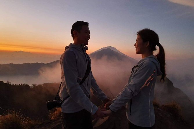 Mount Batur Sunrise Hike with Sekumpul Waterfalls Tours - Walking down and changing gears