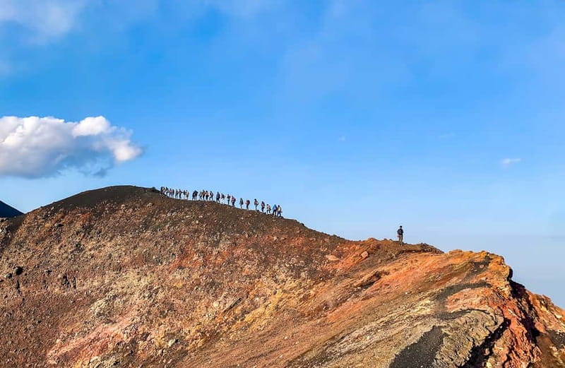 Mount Etna: Trek to 3000m with cable car and 4x4 - Returning by volcanic sand to the cable car