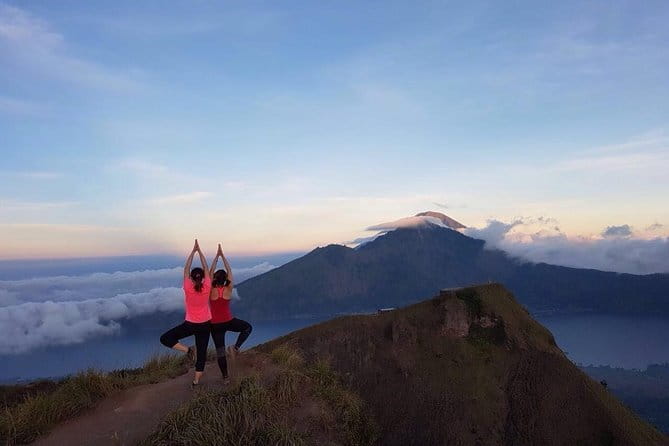 Munduk: Twin Lake Jungle Hike, Ulun Danu Temple, & Waterfall - Transport, timing, and the $38 value
