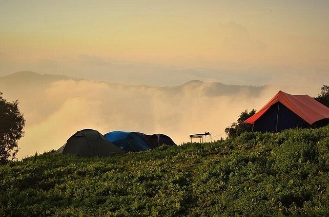 Nag Tibba 2 Days Trek (Pantwari to Pantwari) - Day two: Nag Tibba Peak and the high mountain views