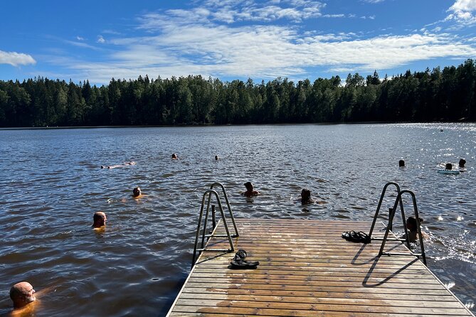 National Park Hike & Finnish Smoke Sauna Experience with Campfire Lunch - Six kilometers in Sipoonkorpi National Park