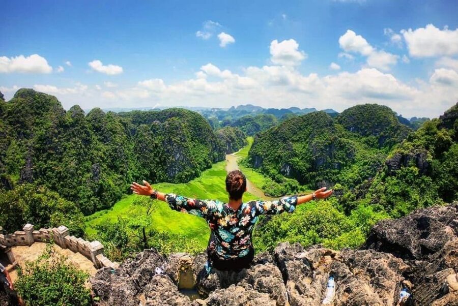 Ninh Binh: Hoa Lu, Trang An and Mua Caves Hiking Day Trip - What this Ninh Binh day trip is really like