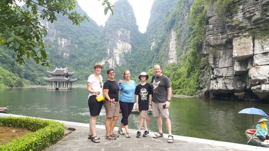 Ninh Binh: Hoa Lu, Trang An and Mua Caves Hiking Day Trip - Hoa Lu and Vietnam’s early capital
