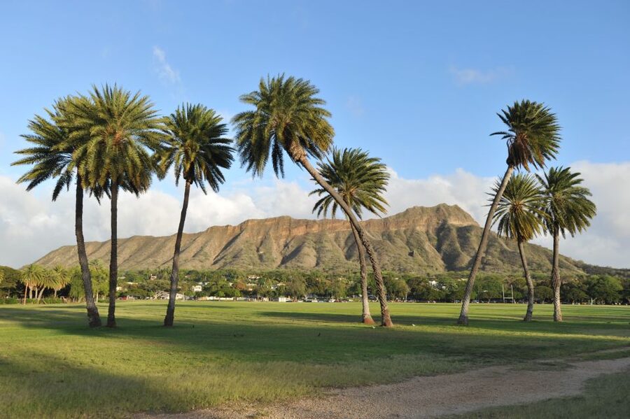 Oahu: Diamond Head Hike with Roundtrip Transportation - Key Points Before You Book