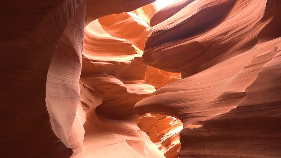 Page: Lower Antelope Canyon Ticket and Guided Hiking Tour - Photographing the Walls, Light, and Color