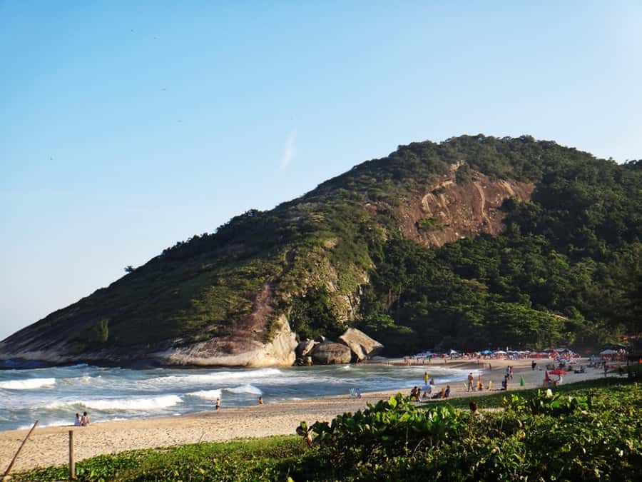 Pedra do Telégrafo Hike and Beach Full-Day Tour - Reaching Pedra da Bigorna and the summit