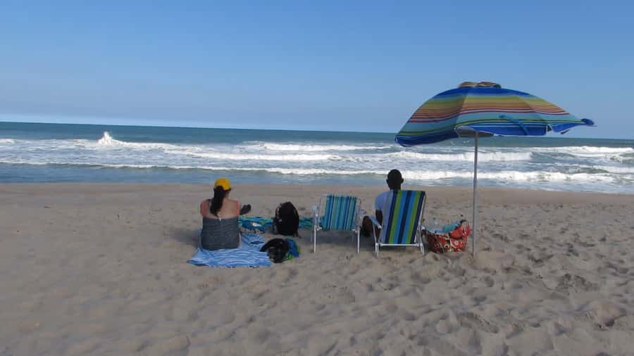 Pedra do Telégrafo Hike and Beach Full-Day Tour - The famous photo, without the usual long wait