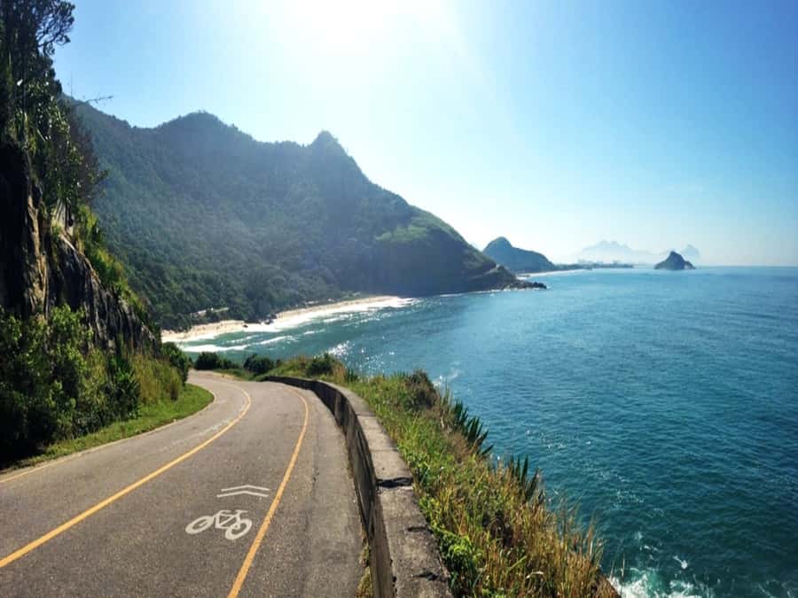 Pedra do Telégrafo Hike and Beach Full-Day Tour - What the $56 price really covers
